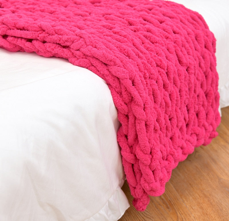 Chunky Pink Chenille Strikket Tæppe