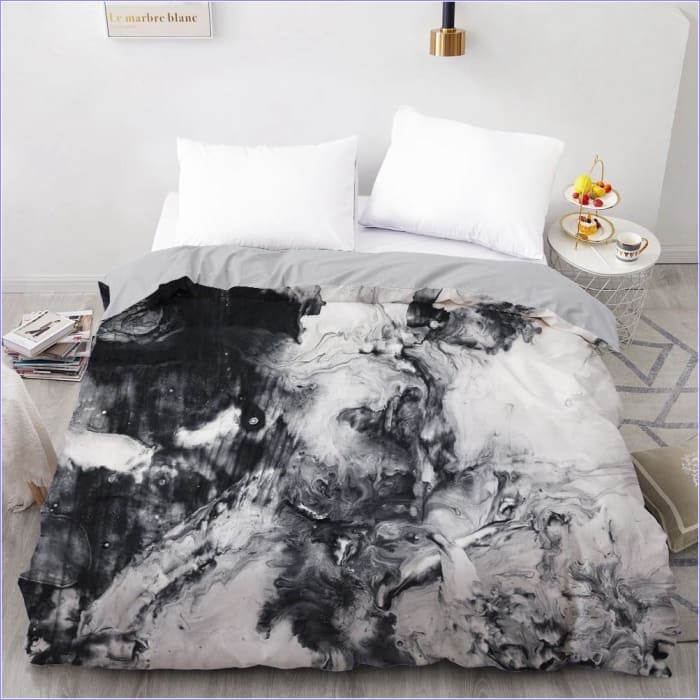Dynebetræk Af Sort Og Hvid Marmor