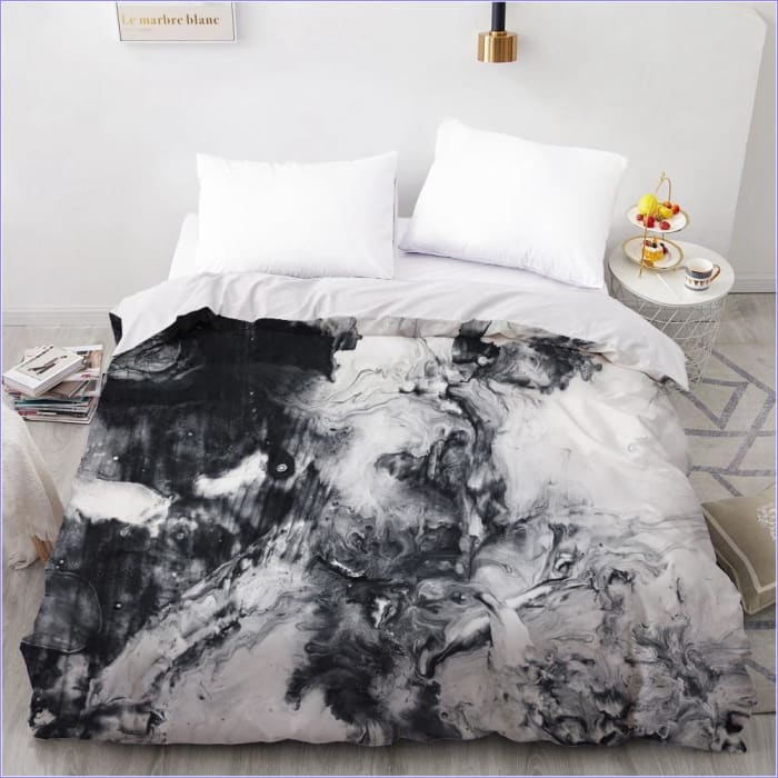 Dynebetræk Af Sort Og Hvid Marmor